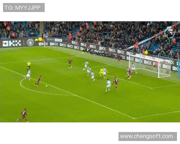 曼联与曼城昨晚激战正酣双方拼尽全力争夺胜利